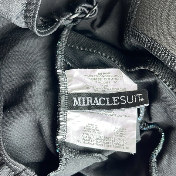 NWOT Miraclesuit Women's Sophisticat Oceanus V-Neck One Piece Swimsuit Size 12 - Picture 10 of 11